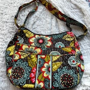 Lillian Vernon Shoulder Bag w zipper enclosure and outside pockets